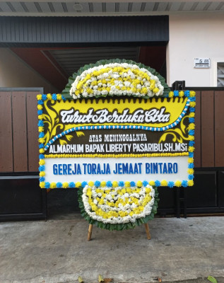 Papan Bunga Duka di Kencong