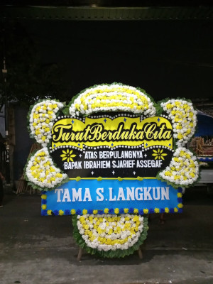 Papan Bunga Duka di Kencong